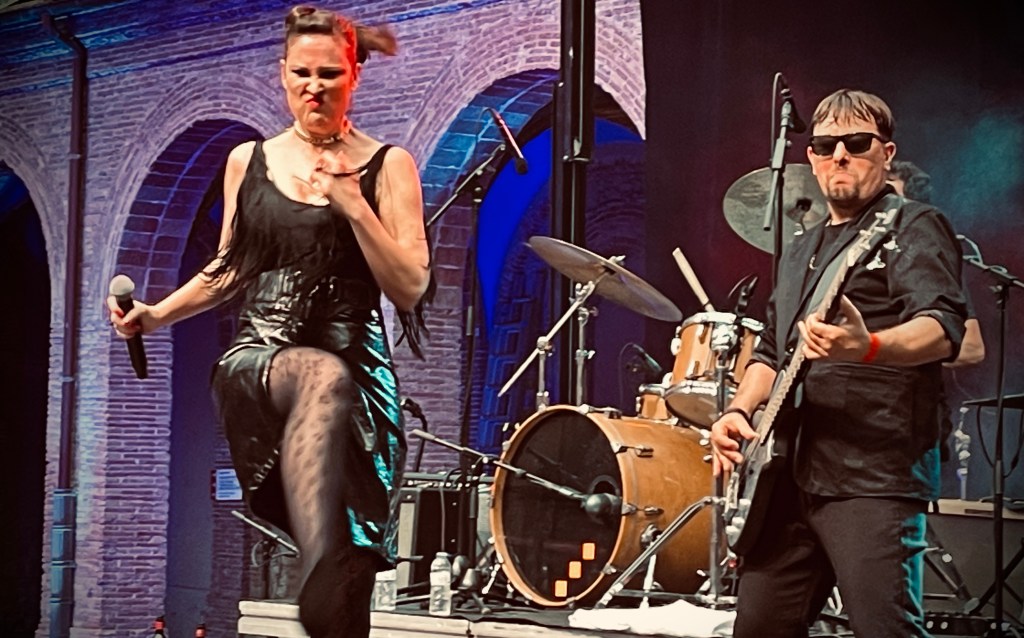 DESDE LAS TRINCHERAS DEL BLUES SOCIAL