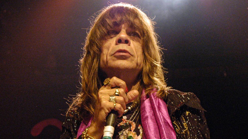 DAVID JOHANSEN CON CÁNCER Y SIN SANIDAD PÚBLICA