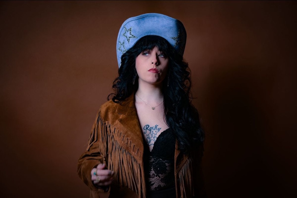 ETERNITY, LO NUEVO DE JODIE CASH, Y GIRA