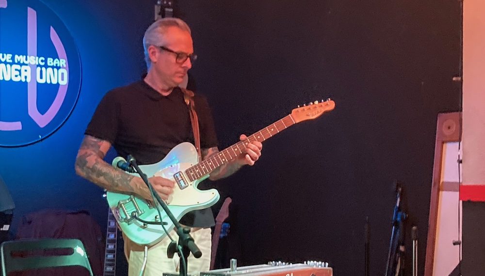 EL HOMBRE QUE SUSURRABA A LAS&nbsp;GUITARRAS