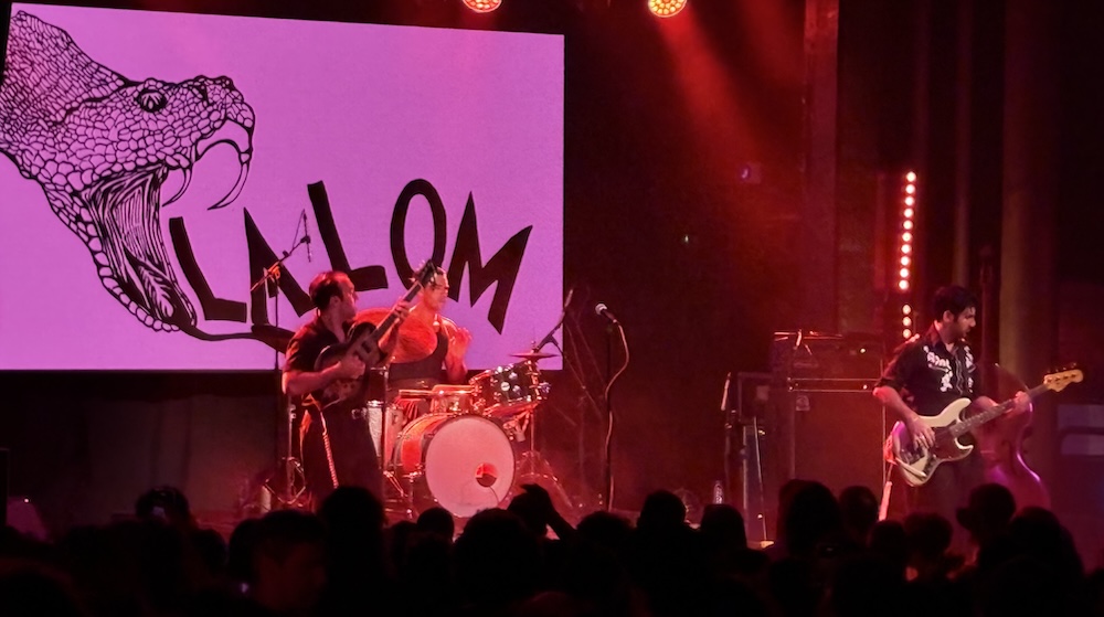 ZIGZAGUEANDO EL SURF EN&nbsp;APOLO