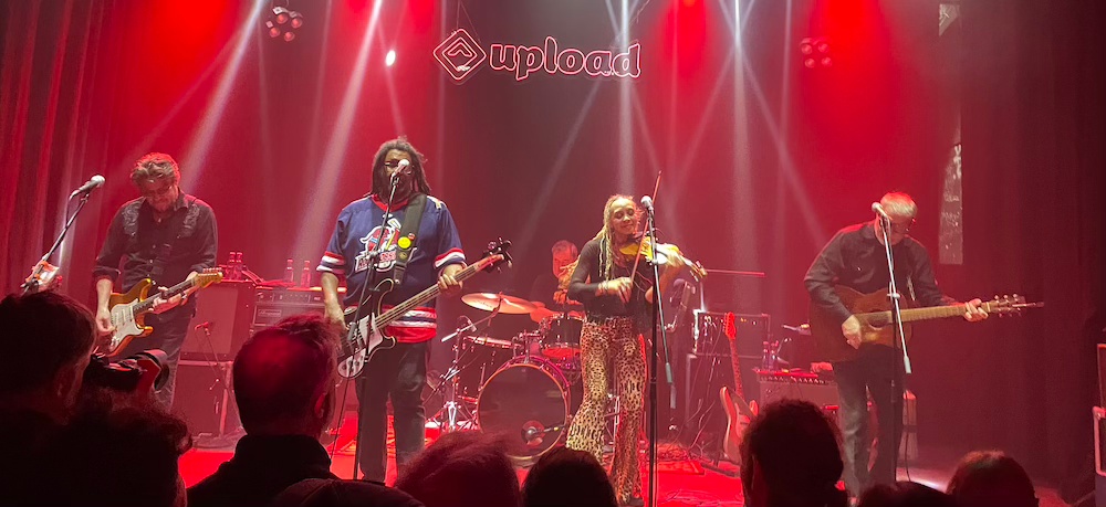 CRACKER EN UN FORMATO&nbsp;DIFERENTE