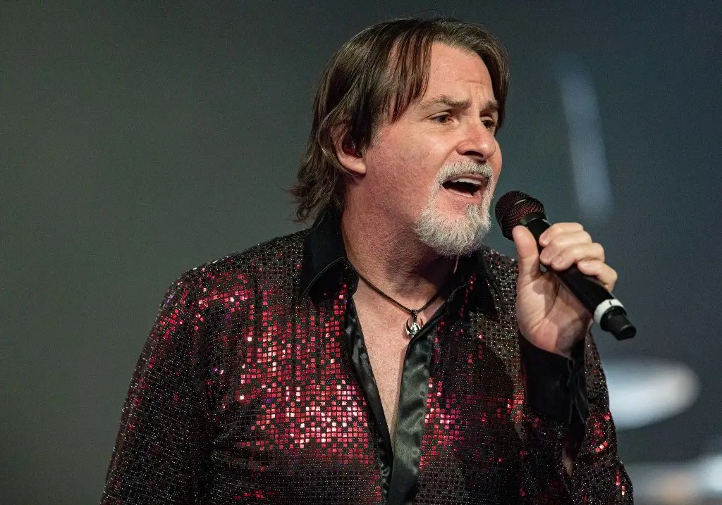 TOMMY DECARLO, VOCALISTA DE BOSTON, FALLECE DE&nbsp;CÁNCER