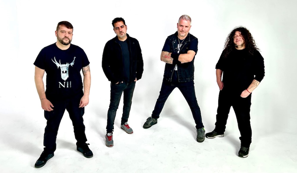 MALOS TRAGOS: «SOMOS UNAS MÁQUINAS EN CAER DE PIE»