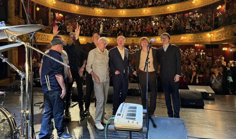 EDWYN COLLINS Y EL ÚLTIMO TOUR EN NUESTRO&nbsp;PAÍS