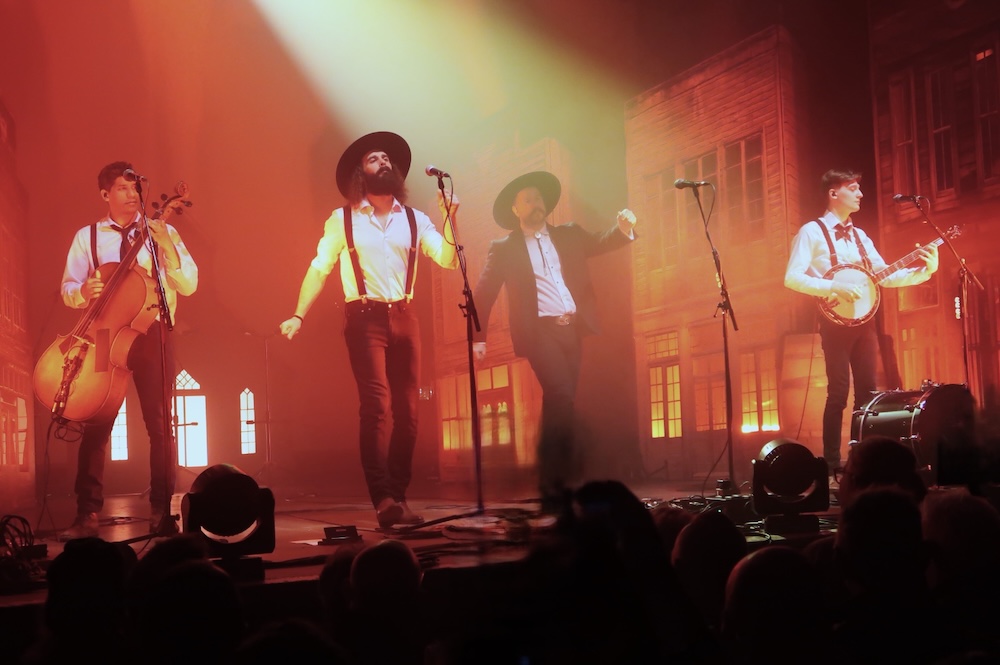 THE DEAD SOUTH, POPULARIZANDO EL BLUEGRASS