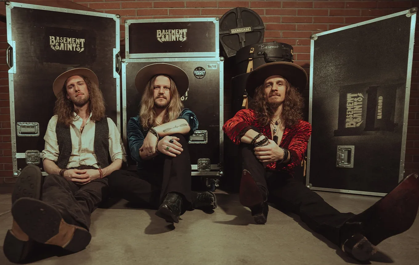 HOY LLEGA BASEMENT SAINTS Y SU HAMMOND ROCK