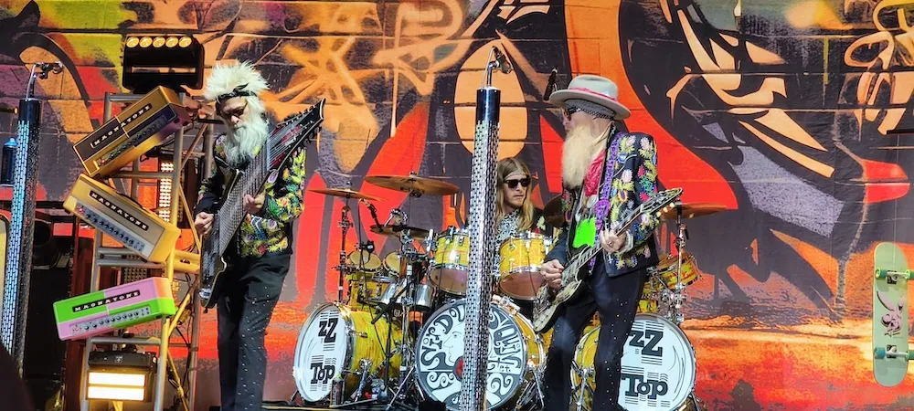 ZZ TOP CONTINUARÁ COMO BANDA CON GIBBONS, ELWOOD Y MONAHAN